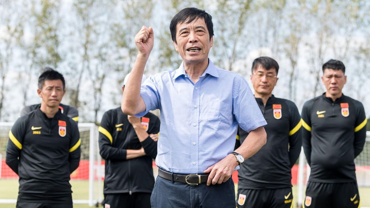 Bývalého šéfa čínského fotbalu odsoudili na doživotí. Kvůli úplatkům
